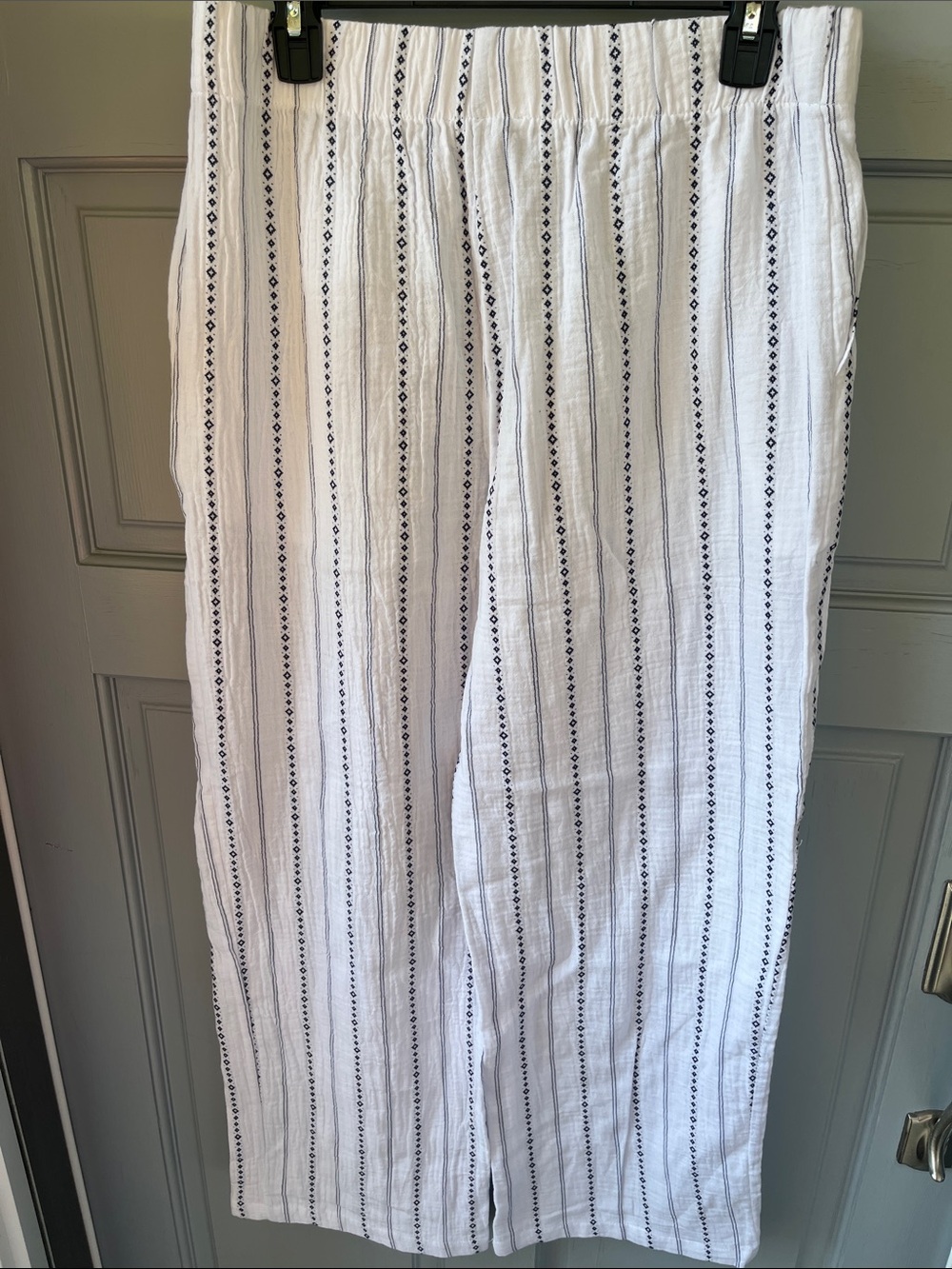 Coastal Comfort White Blue Striped Lightweight Wide Leg Beach Pants, Size M